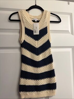 Evereve Sleeveless Striped Knit Tank Sweater - Navy & Cream new with tags.